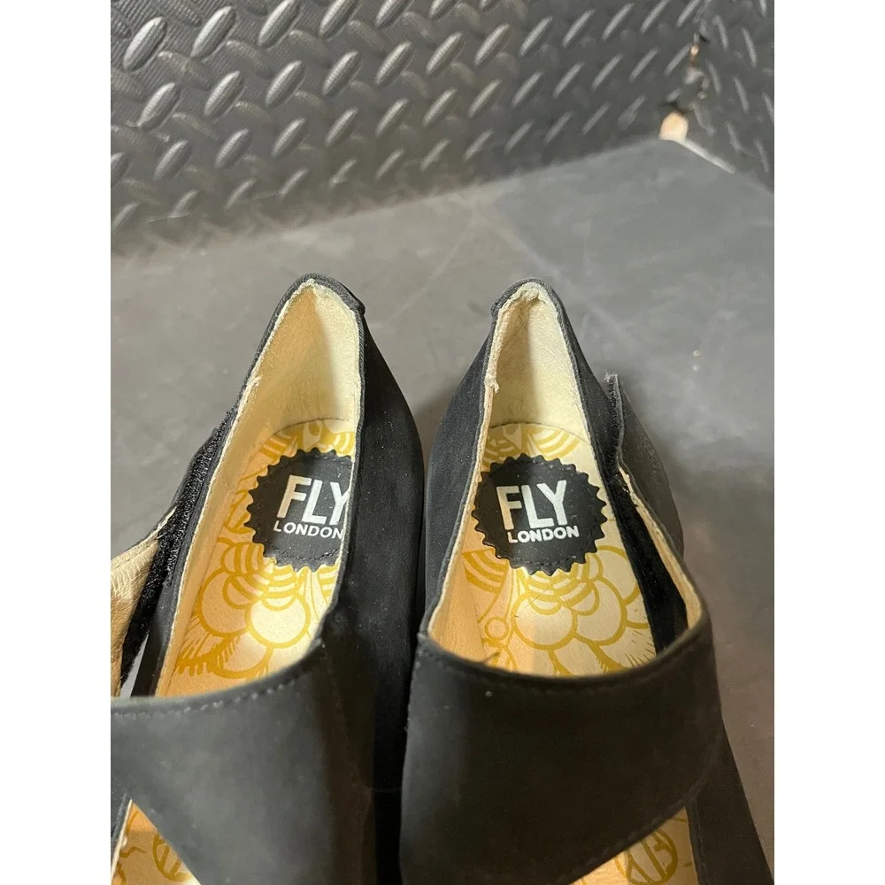 Fly London Yasi Wedge Pumps Womens 38 Black Suede‎ Mary Jane Platform Shoes